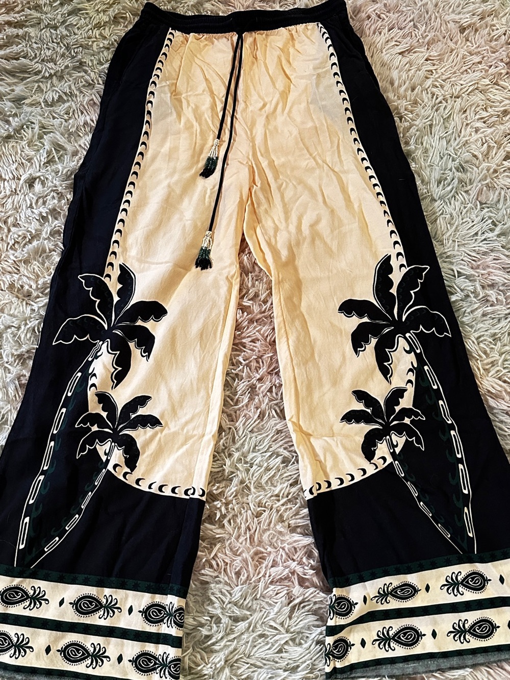 Farm Rio Martina Pull-On Pants Size Medium - Picture 4 of 15